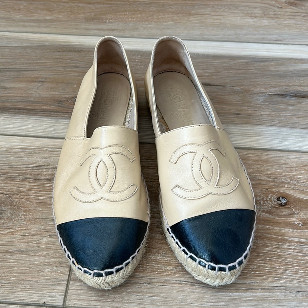 Chanel espadrille
